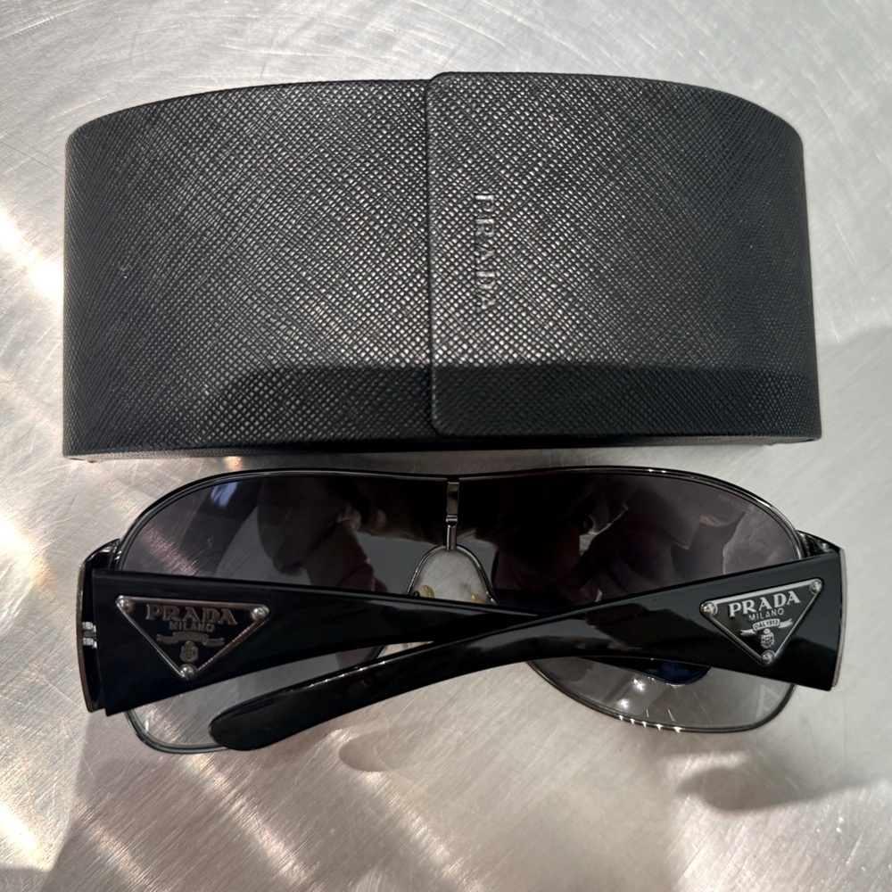 PRADA SUNGLASSES
